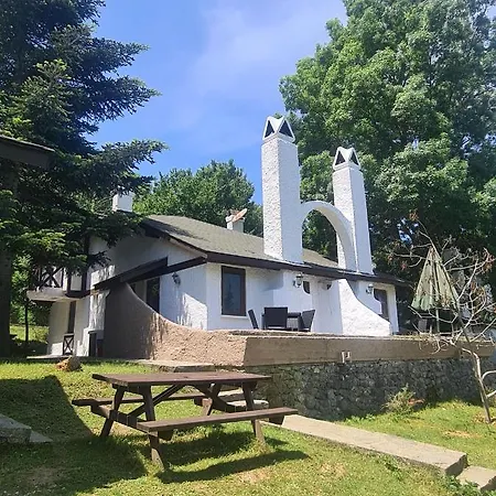 Üdülőközpont Polonezkoey Country Club & In The Wildlife Park! Isztambul