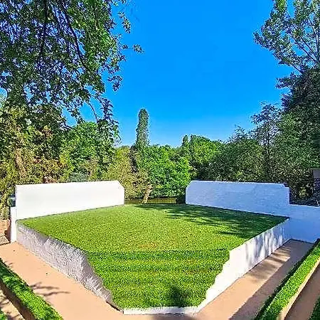 Polonezkoey Country Club & In The Wildlife Park! 伊斯坦布尔