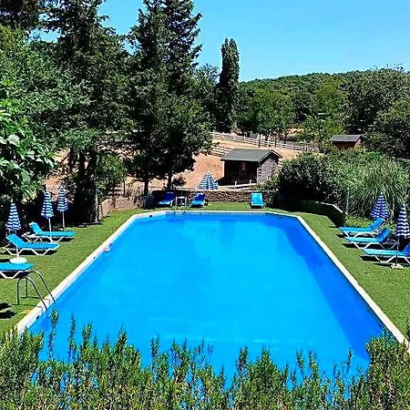 Polonezkoey Country Club & In The Wildlife Park!
