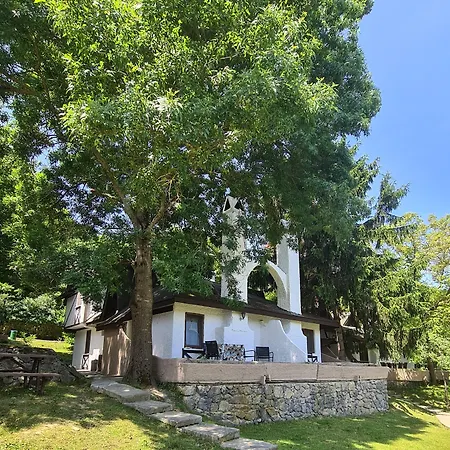 Polonezkoey Country Club & In The Wildlife Park! Rezort 3*