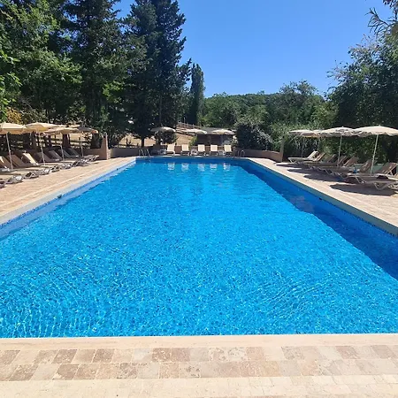 Rezort Polonezkoey Country Club & In The Wildlife Park! 3*