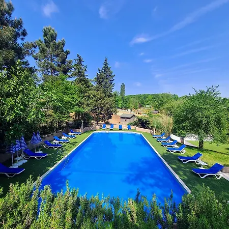 Polonezkoey Country Club & In The Wildlife Park! 3* اسطنبول
